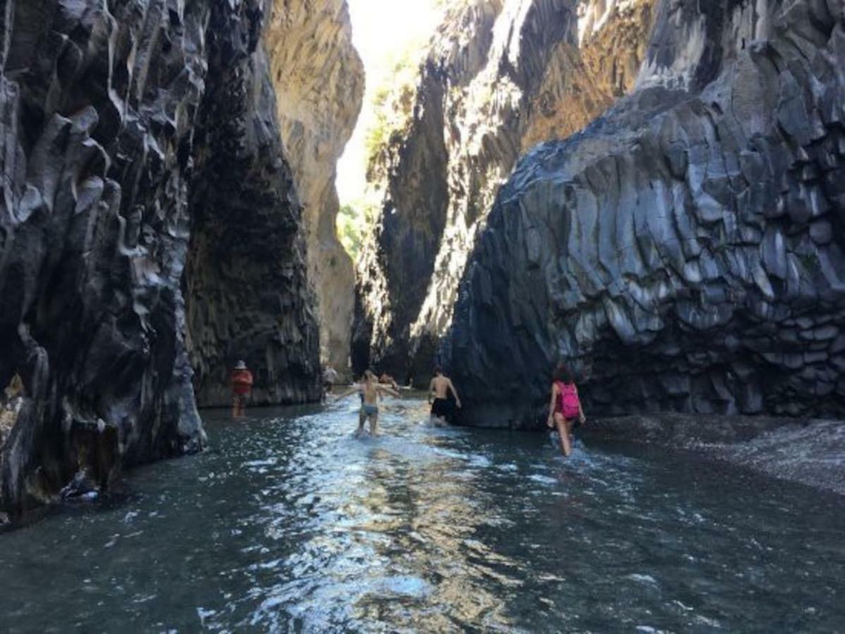 Appartamento casa Tuccari Castiglione di Sicilia Esterno foto