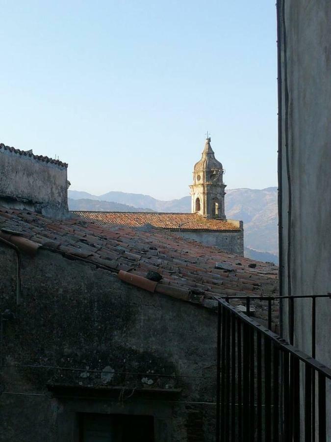 Appartamento casa Tuccari Castiglione di Sicilia Esterno foto